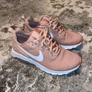Nike Rose/Rust Tennis shoes